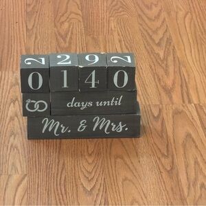 Gray Wedding Countdown Blocks